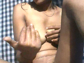 Thirsty Sister-in-law Showed Her Body