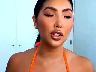 Big boobs milf masturbates with her dildo