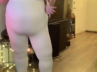 The Smokey Beauty in Red Heels