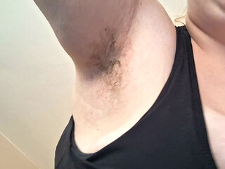 Stinky N Sweaty Armpit Worship