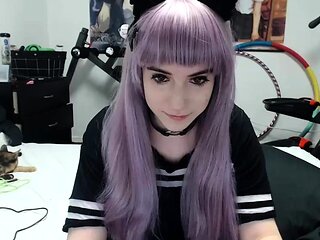 Amateur Webcam Teen Masturbates And Teases