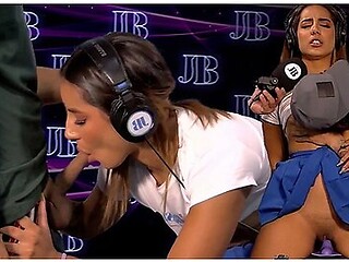 Natalia Garcia Pide A Burger To Suck The Delivery Mans Cock On Juan Bustos Podcast