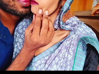 Bhabhi Ne Diye Boobs Ke Maje