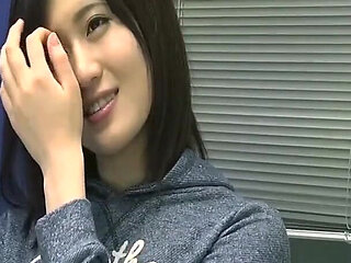 Yumi - Working Womans Portfolio (18y Old) Vol. 1