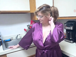 Stepmom Needs My Help With Chores - POV Roleplay