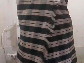 Watroom me nate huye my wife ki suting
