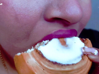 WELCOME TO MY CUMMY BEAR'S WORLD