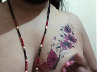 Enjoy Shalu Bhabhi Sexy Video