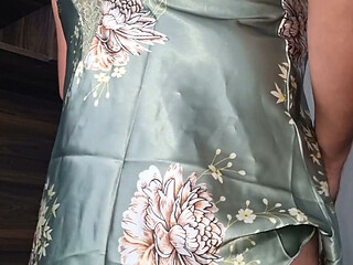 Sexy Silk Nightgown, a Little Pleasure Without Hands Before Going to Sleep Wet