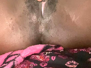 EBONY QUEEN, CREAMY QUEEN, PRETTY PUSSY QUEEN