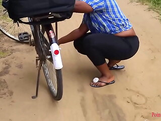 White ass fuck Queen bang in the village bush by stranger