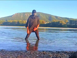 cum in a big river