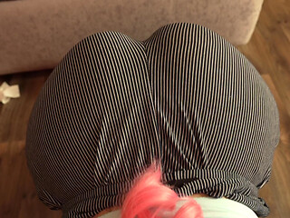 My wife shows off her big ass in leggings they look so sexy on her