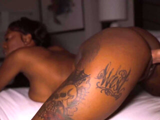 Deep blowjob from ebony Baby Gemini and passionate sex
