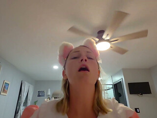 Stepdaughter Seduces Stepfather in Anime Outfit