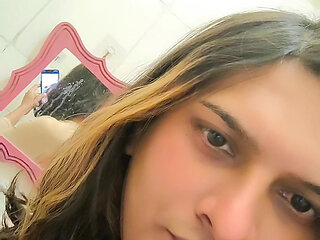 Zoya Shezadi in a Holiday Today in Home Fun Time on the Way