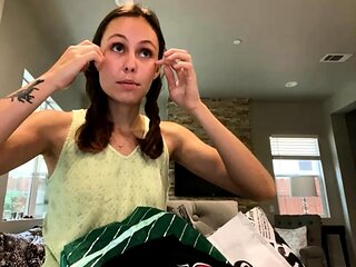 Hottest brunette solo webcam masturbation 2