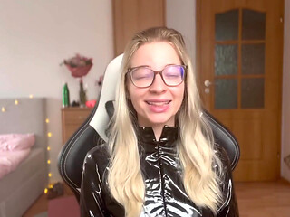 All You Need to Know About Latex Fetish (pvc, Leather)
