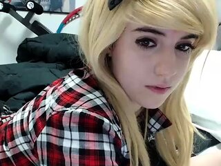 sexy amateur hot blonde teen show webcam