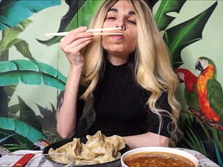 100K Views! Lets Have Dinner Together!