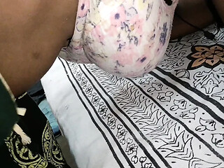 Inviting an Indian Tamil bhabhi home, this lucky guy takes advantage of