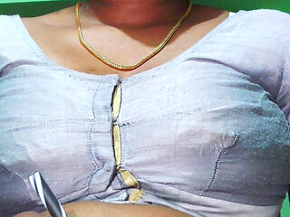 Most Beautiful Indian Actres Dipawali enjoying with boyfriend in the hotel