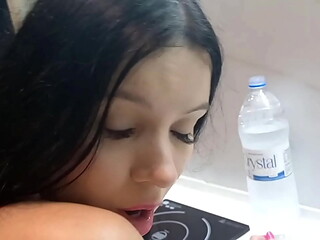 2 Comendo O Cuzinho Da Novinha Safada (Completo no sheer e X-RED)