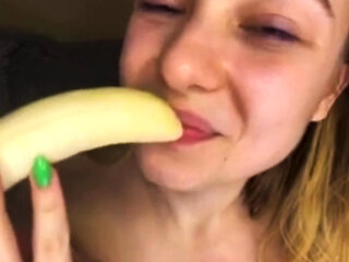 Extreme blowjob with big dildo