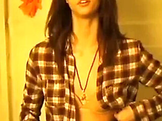 Presenting Diana: Cute 18 Year Old Brunette College Babe Casting & Striptease