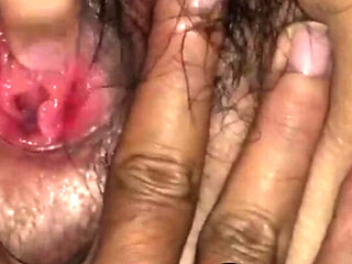 Hot Sri Lankan Bhabhi Badu Dasun Fucking Tight Pussy - Desi Homemade Sex