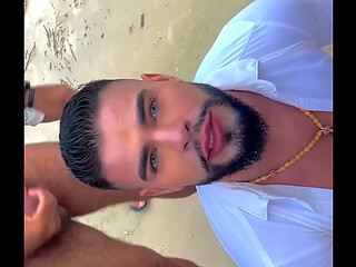 CONVIDEI O RICO MARLON PRA FUDER UNS CUZINHOS NA PRAIA DE NUDISMO EM FLORIAN&Oacute_POLIS