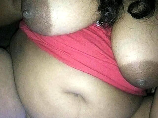 Sadia Webcam Sex with Her Boyfriend