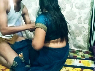 Hot Akeli Desi Bhabhi Ko Garam Kar Ke Chod Diya