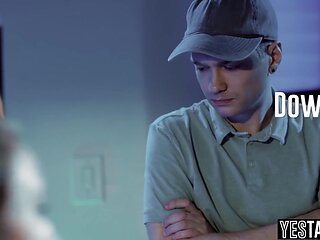 Kyler Quinn And Alex Jett In Big Penis Nerd Nail Petite 18yo Classmate