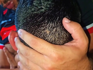 Twink Brasileiro saboroso &eacute_ fodido pelos amigos depois da partida de futebol - FULL Sheer.