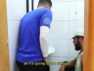 NOVINHO DEU DINHEIRO PRO ENCANADOR COMER ELE