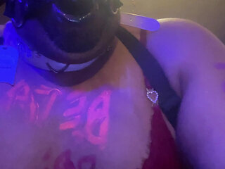 MrMynXxX self playing around