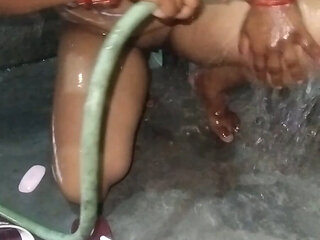 Bahate hue bhabhi ki mast video meri bhabhi ka mast figure dekh full maza