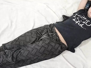 Village girl ko paise dekar jabar dasti pakad ke pel diya