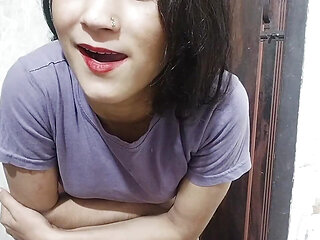 Step sister ka small tits dekh kar chod diya