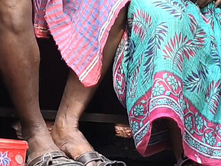 Bhabhi and Dewar Outdoor Bathroom Sex