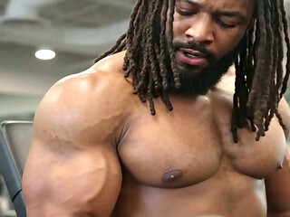 me workout at a gym