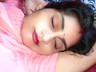Newly married couples make sex relation in midnight, desi bhabhi sex video in hindi voice
