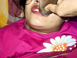 Aaj mom ko jabardasti choda