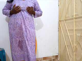 Desi girl vabi single poss hottest real video