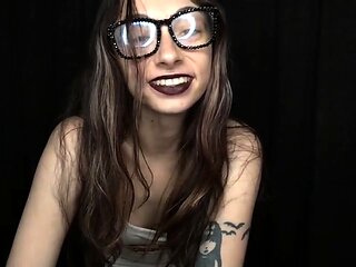Brunette Solo Webcam Masturbation