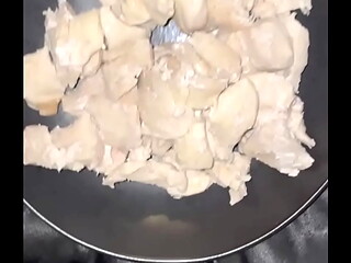 CHICKEN &amp_VEGETABLES IN MY VIRGIN TEEN BEAUTIFUL 18YEAR OLD WET SEXY PUSSY-BEST SAUDI AMATEUR MASTURBATE-KINKY FOOD FETISH-ARABIAN SNOWWHITE-LOS ANGELES-USA-2025-UNITED STATES OF AMERICA-ARAB PORN-
