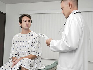 Twink Trying the Doctor'_s Best Treatment - Doctorblows