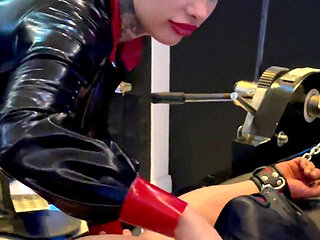 Miss Alessa Milano's Toilet Slave Humiliation on the Rack