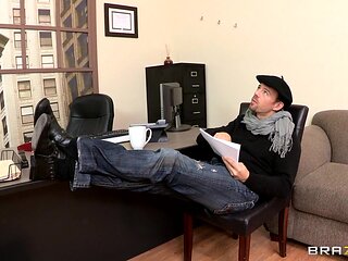 Fuck My Heaving Bosoms With Erik Everhard, Jenna Presley - Brazzers